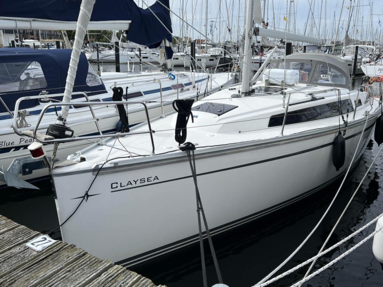 Hire a Bavaria Cruiser 33 Heiligenhafen