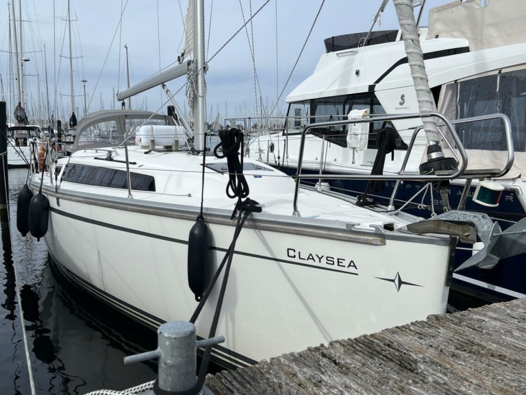 Sailboat hire in Heiligenhafen - Bavaria Cruiser 33