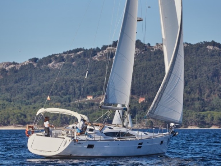 Sailboat hire in Vigo - Elan Impression 45