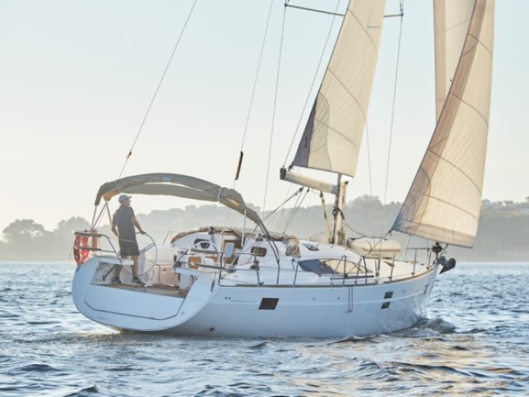 Sailboat hire in Vigo - Elan Impression 45