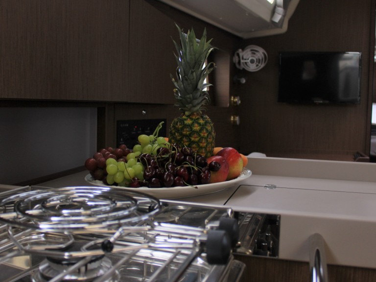 Hire a Bénéteau Oceanis 41.1 Skiathos