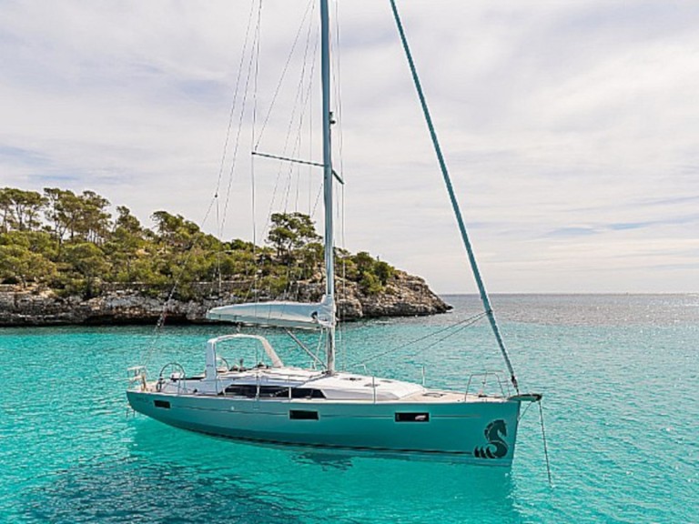 Hire Sailboat with or without skipper Bénéteau Skiathos
