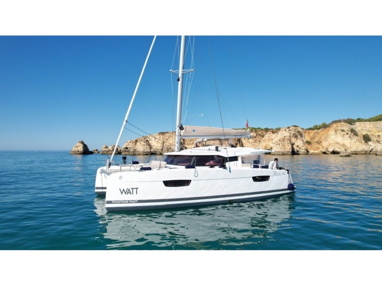 Catamaran to hire Portimão at the best price
