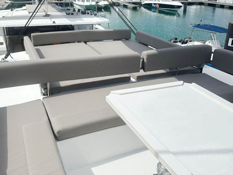 Catamaran hire in Eden Island - Bali Bali 4.4