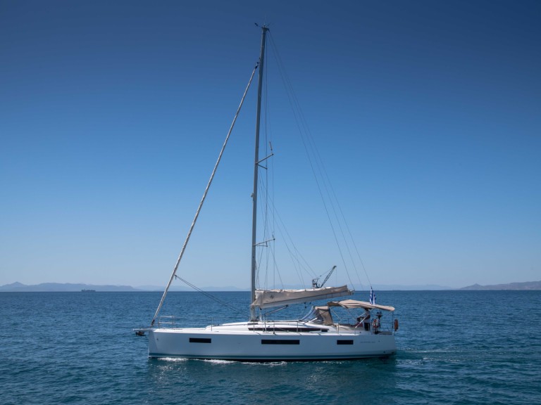 Jeanneau Sun Odyssey 440 charter bareboat or skippered in  Alimos