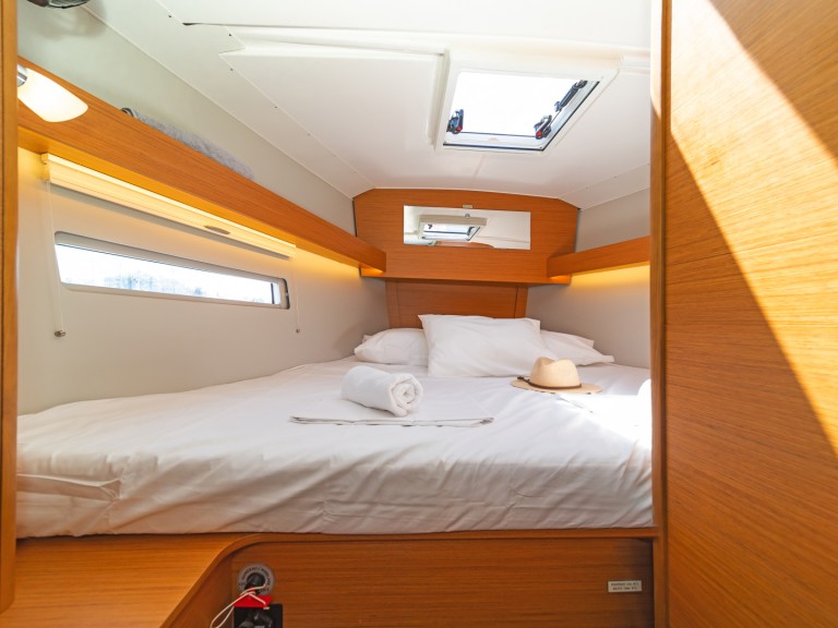 Hire Sailboat with or without skipper Dufour Lefkáda