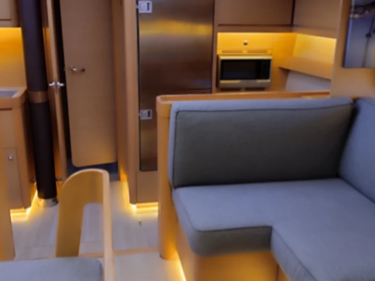 Hire Sailboat with or without skipper Dufour Lefkáda