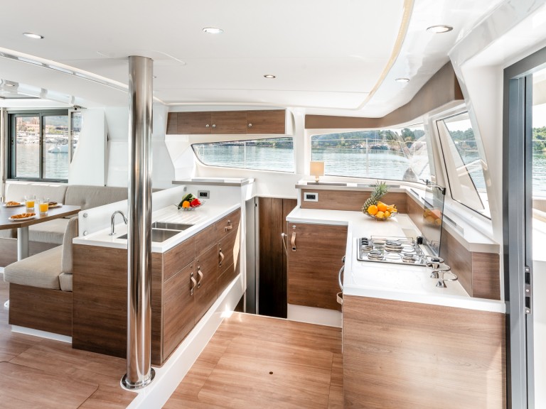 Hire a Bali Catamarans Bali 4.2 Šibenik