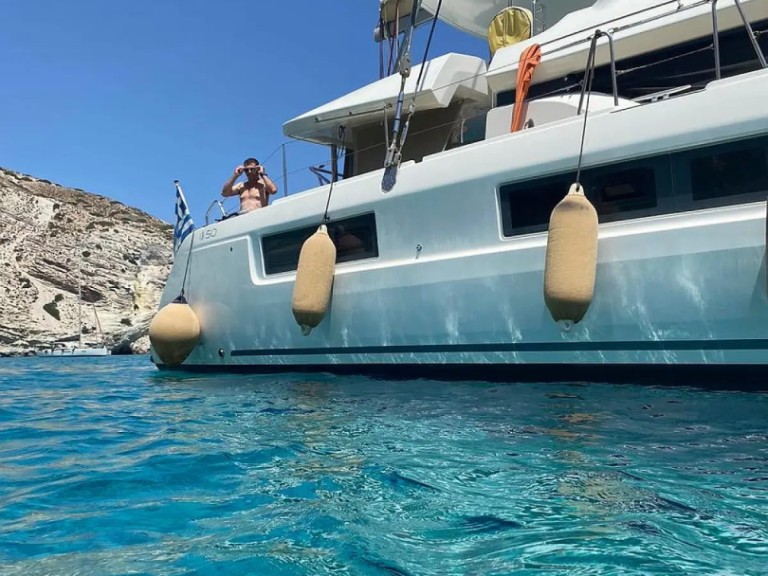 Yacht hire Piraeus cheap Lagoon 50