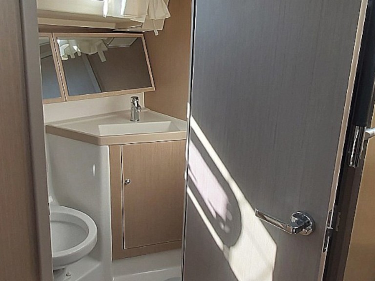 Yacht hire Lefkáda cheap Oceanis 41.1