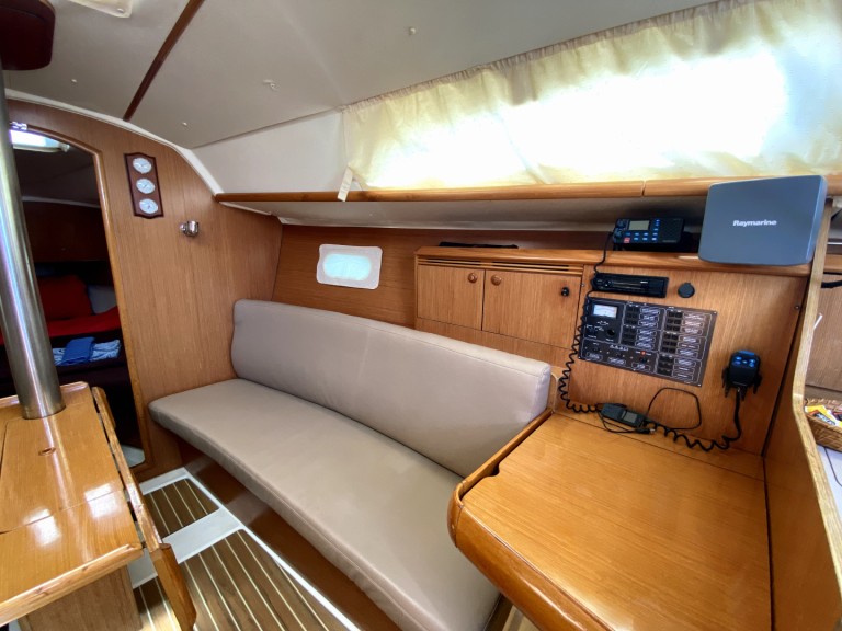 Hire Sailboat with or without skipper Jeanneau Fethiye