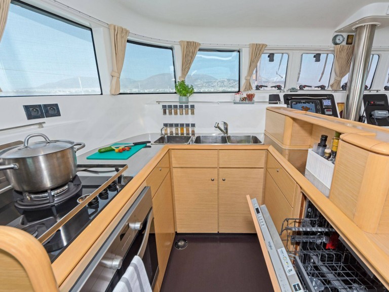 Yacht charter Tourlos - Lagoon Lagoon 500 on SamBoat
