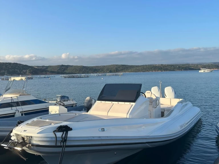 Hire RIB Zar with a boat licence