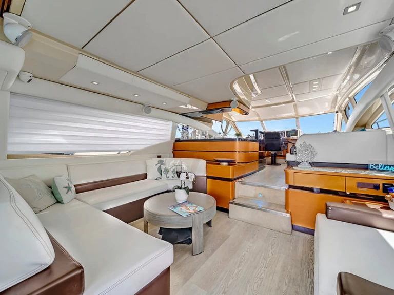 Hire Sailboat Azimut with a boat licence