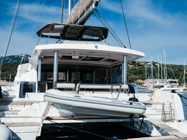 Hire a Bali Bali 5.4 Furnari