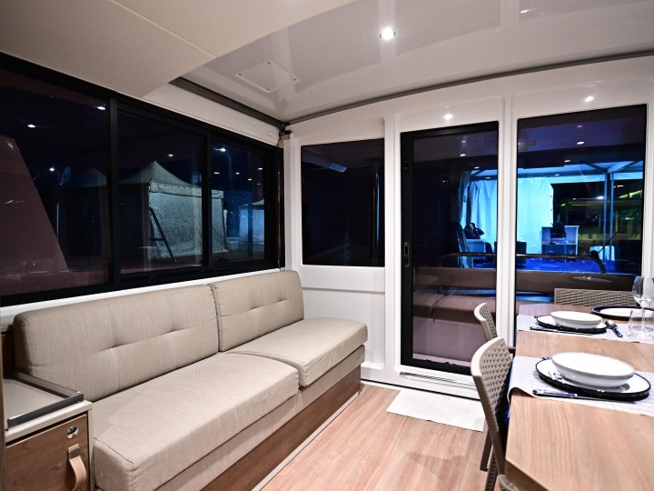 Charter a Bali Bali 4.4 in Furnari on Samboat