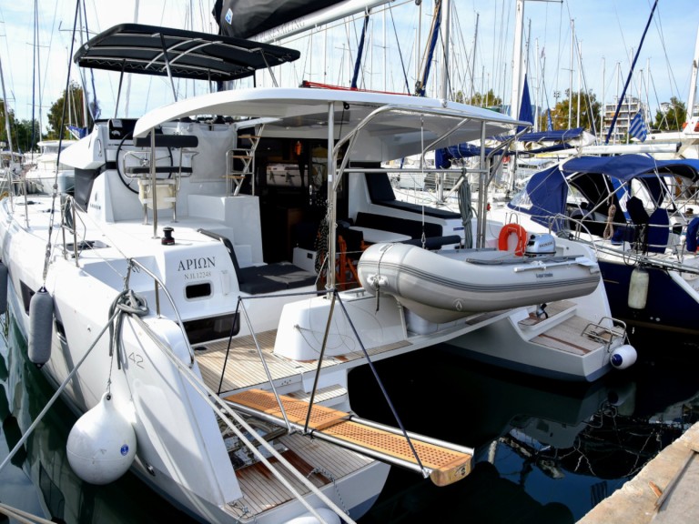 Catamaran to hire Skiathos at the best price