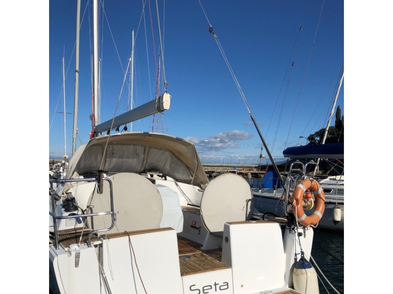 Hanse Hanse 345 charter bareboat or skippered in  Punta Ala