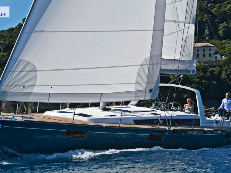 Sailboat to hire Heraklion at the best price
