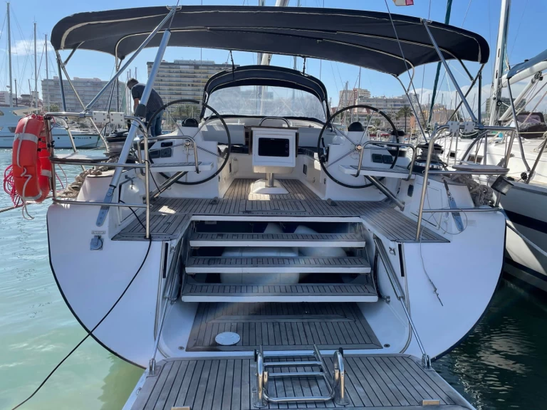 Yacht charter Club Nàutic Sant Antoni - Elan Impression 514 on SamBoat