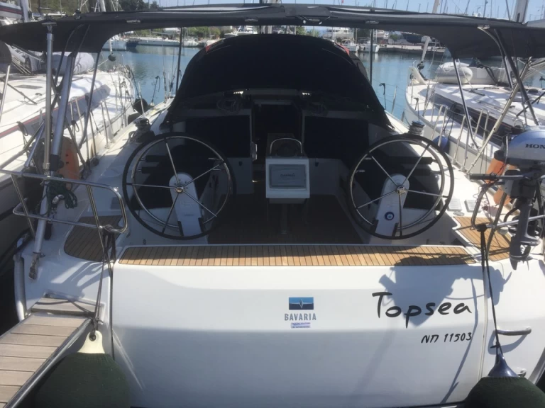 Hire Sailboat Bavaria with a boat licence