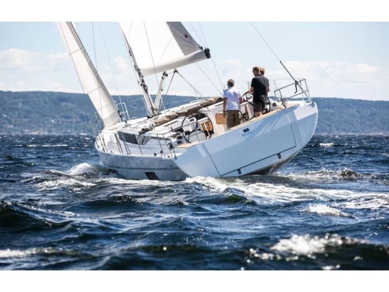 Yacht charter Izola - Bavaria Bavaria C45 on SamBoat