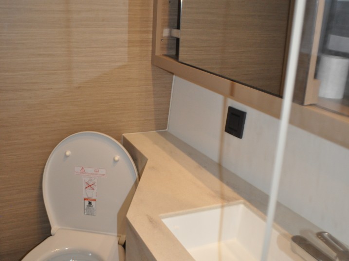 Yacht hire Alimos cheap Lagoon 46