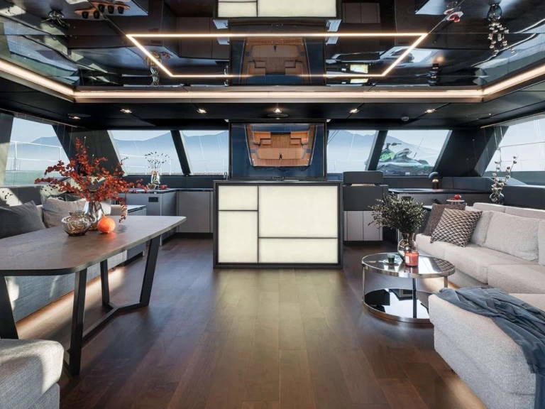 Luxury Yacht to hire Athens at the best price
