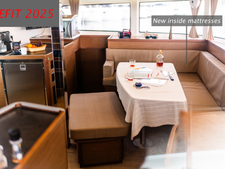 Yacht hire Šibenik cheap Lagoon 42