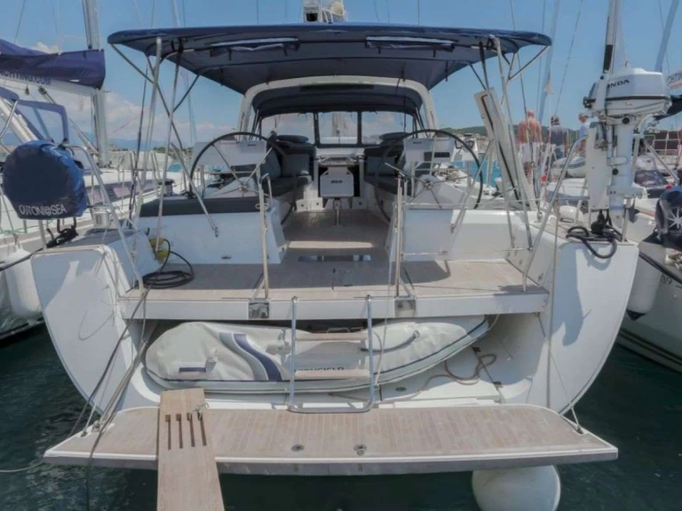 Luxury Yacht hire in Stari Grad - Bénéteau Ottoni@sea