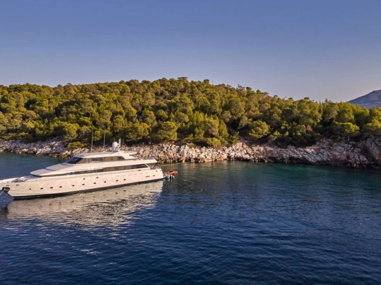Hire Luxury Yacht Technomarine with a boat licence