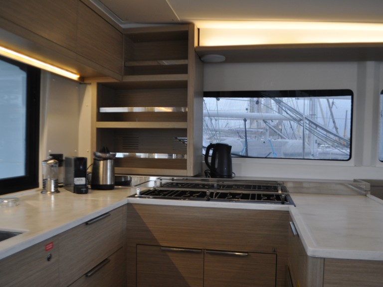 Hire Catamaran with or without skipper Lagoon Alimos