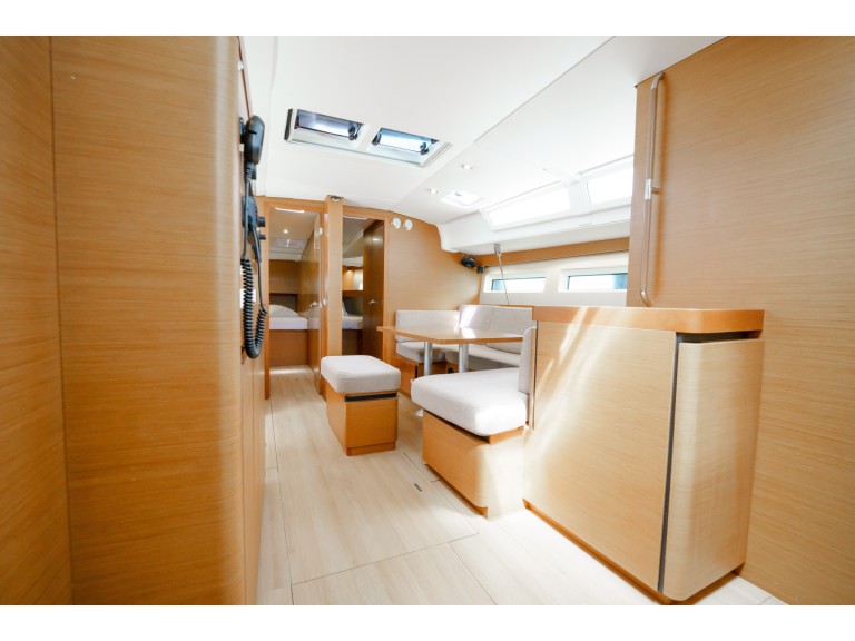Hire a Jeanneau Sun Odyssey 490 Néa Péramos