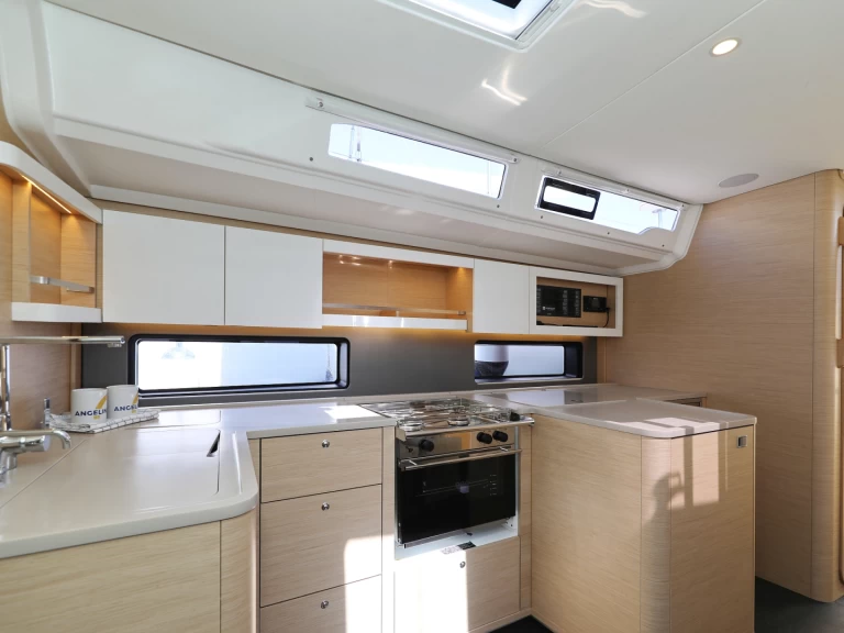 Yacht hire Pula cheap Dufour 44