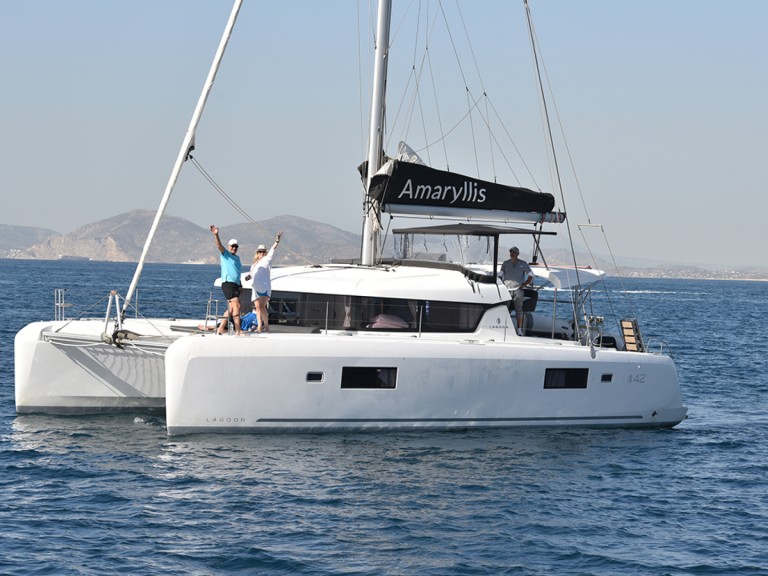 Catamaran hire in Alimos - Lagoon Lagoon 42