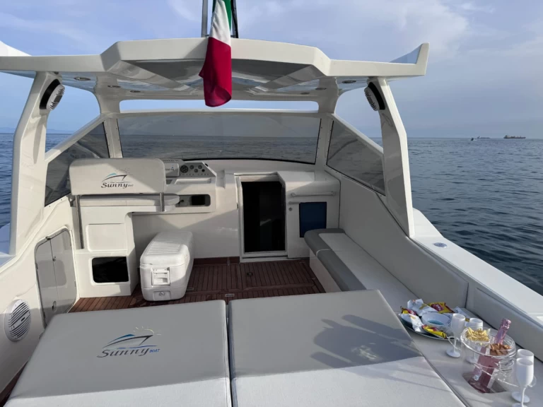 Yacht hire Amalfi Coast cheap 38