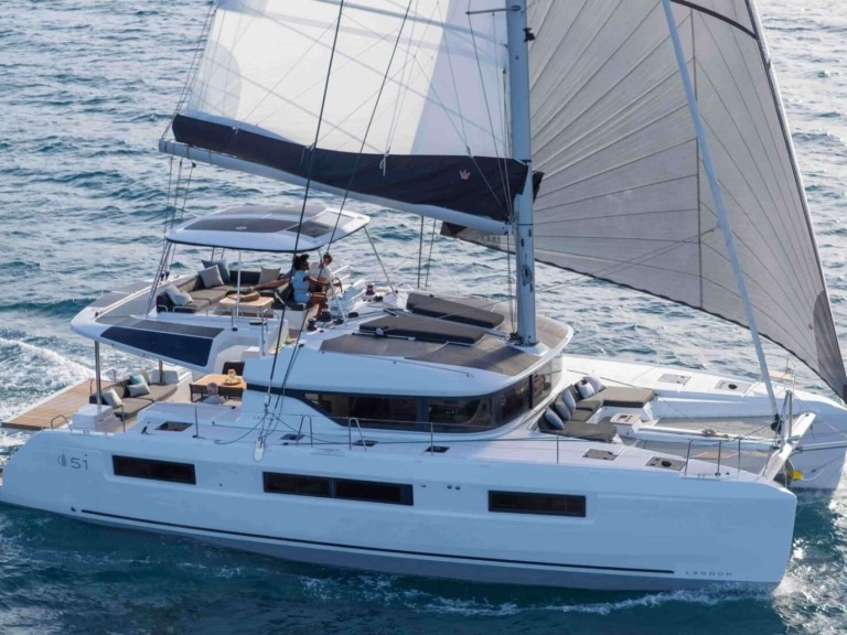 Charter a Lagoon Lagoon 51 in Trogir on Samboat