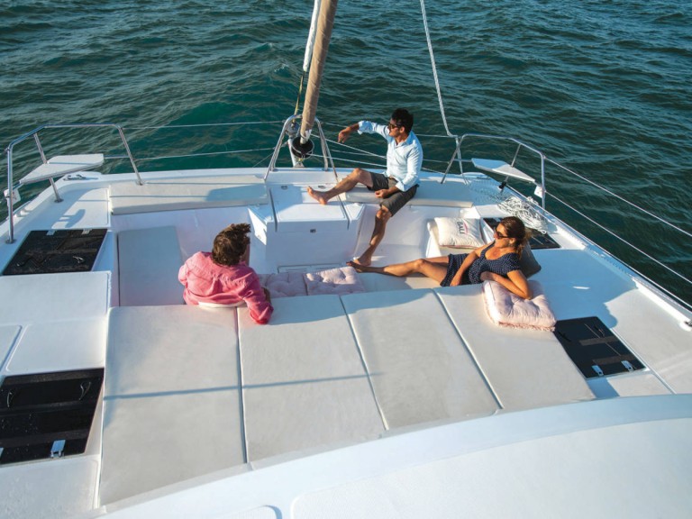 Hire a Bali Catamarans Bali Catsmart Le Marin