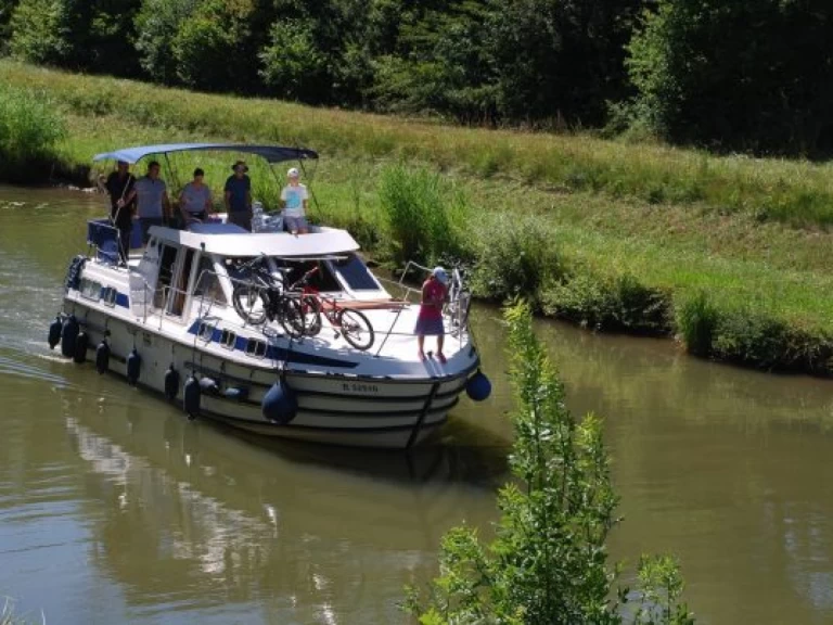 Canal boat to hire Savoyeux at the best price
