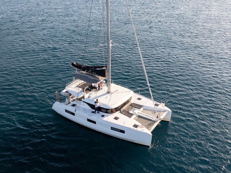 Charter a Lagoon Lagoon 46 in Alimos on Samboat