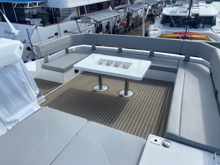 Yacht hire Ao Po cheap Leopard 50