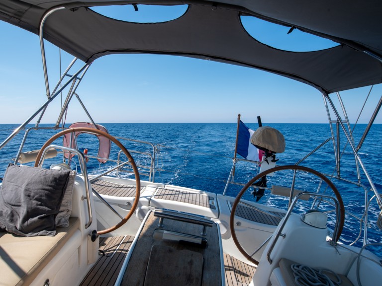 Bénéteau Oceanis 40 charter bareboat or skippered in  Bormes-les-Mimosas