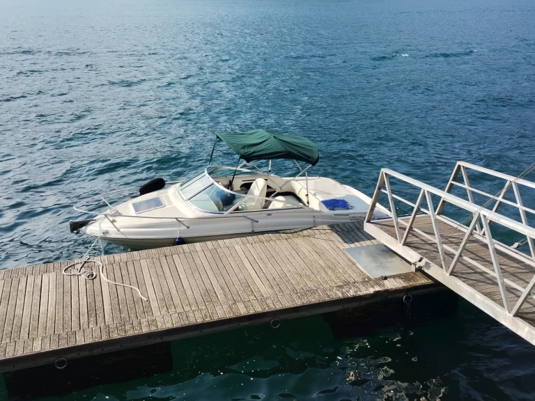 Yacht hire Lecco cheap Sea Ray 190 Cuddy Cabine