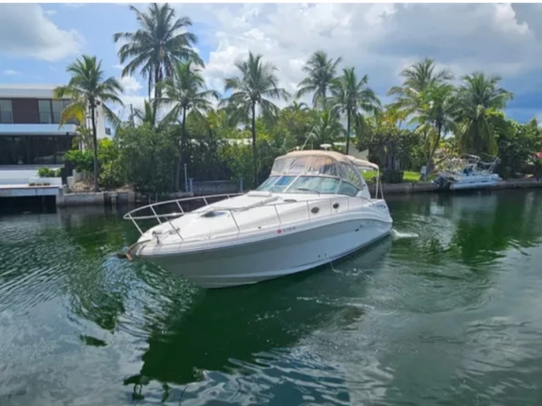 Yacht charter Miami - Sea Ray Sea Ray 340 Sundancer on SamBoat