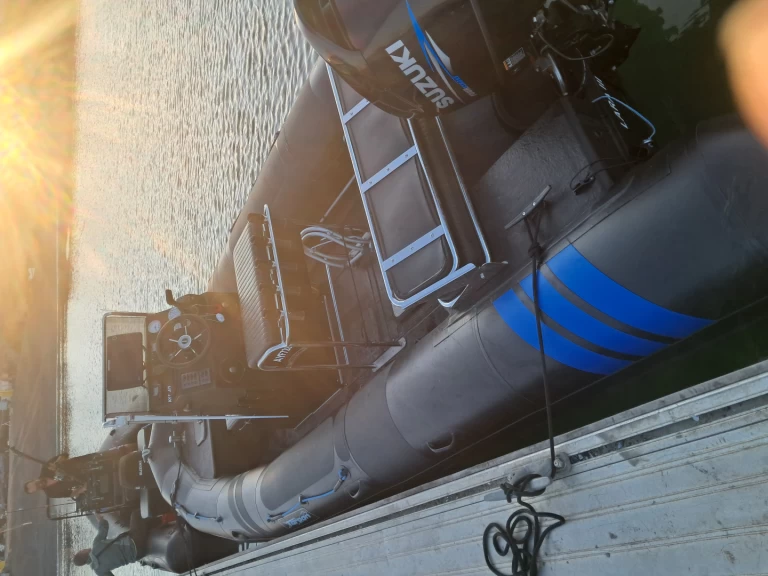 Hire RIB Neuvisa with a boat licence