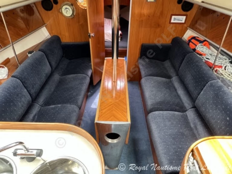 Yacht hire Lorient cheap First 35 S5