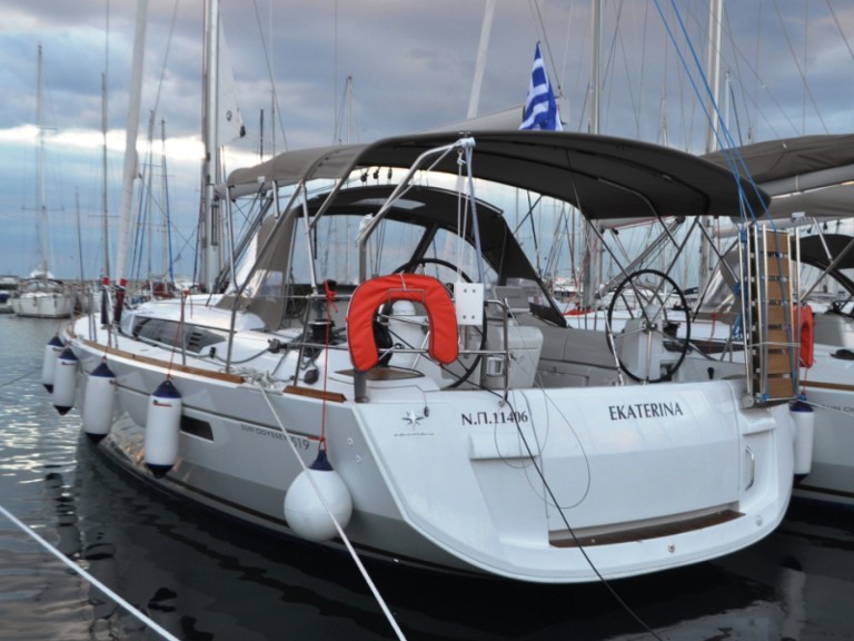 Yacht charter Kallithea - Jeanneau Sun Odyssey 519 on SamBoat