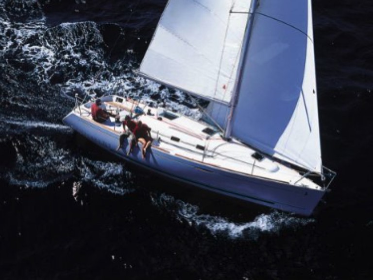 Sailboat hire in La Trinité-sur-Mer - Bénéteau FIRST 31,7