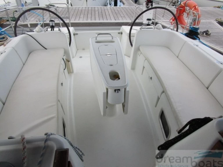 Yacht hire La Línea de la Concepción cheap Cyclades 43.3