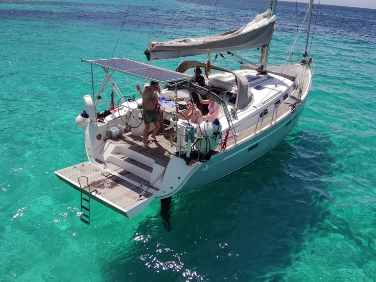 Yacht hire Palma de Mallorca cheap Bavaria 45 Cruiser